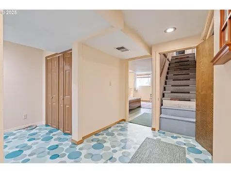 3305 SE 76th Avenue Portland OR 97206