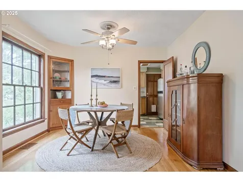 3305 SE 76th Avenue Portland OR 97206
