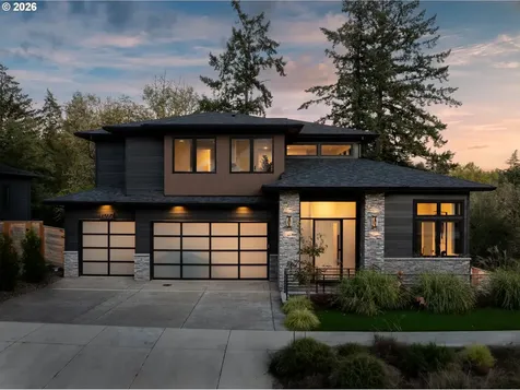 4560 SW 59th Avenue Portland OR 97211