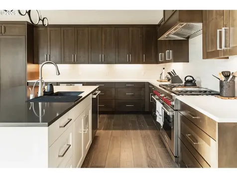 4560 SW 59th Avenue Portland OR 97211