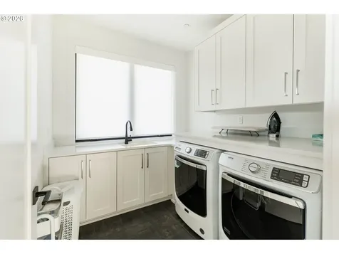 4560 SW 59th Avenue Portland OR 97211
