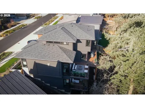 4560 SW 59th Avenue Portland OR 97211