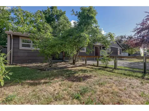 2905 Pearl Street Eugene OR 97405