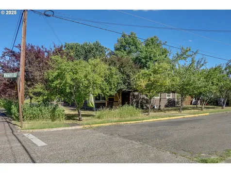 2905 Pearl Street Eugene OR 97405
