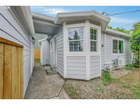 2813 E 33rd Street Vancouver WA 98661