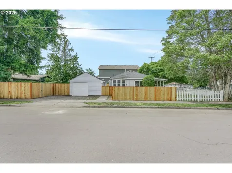 2813 E 33rd Street Vancouver WA 98661