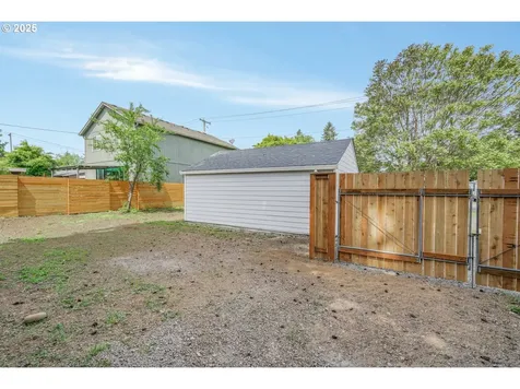 2813 E 33rd Street Vancouver WA 98661