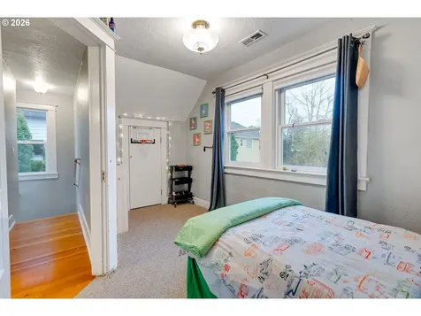 318 N Fremont Street Portland OR 97227