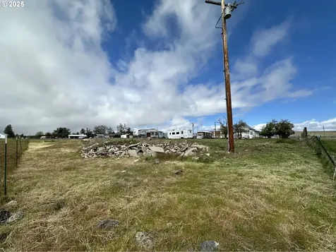 208 S Taylor Street Bickleton WA 99322