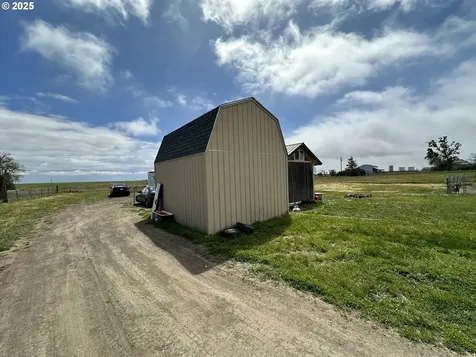 208 S Taylor Street Bickleton WA 99322
