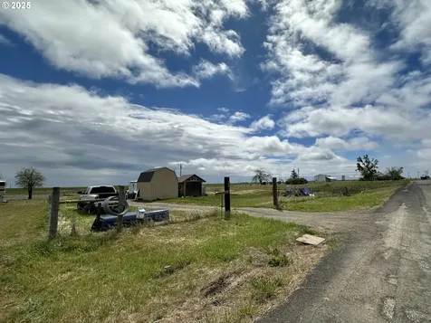 208 S Taylor Street Bickleton WA 99322