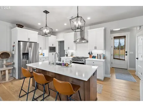 507 Honeysuckle Lane Eugene OR 97401