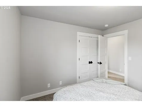 507 Honeysuckle Lane Eugene OR 97401