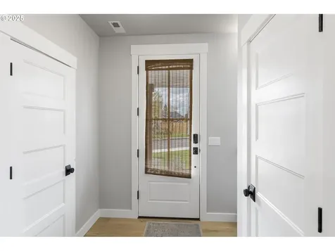 507 Honeysuckle Lane Eugene OR 97401