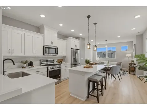 8104 SE Blanton Street Hillsboro OR 97123