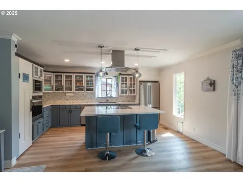290 Singing Waters Road Winchester OR 97495