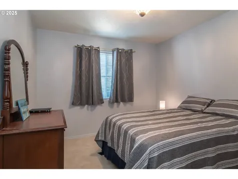 290 Singing Waters Road Winchester OR 97495