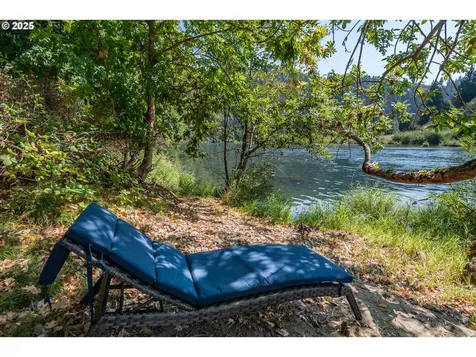 290 Singing Waters Road Winchester OR 97495