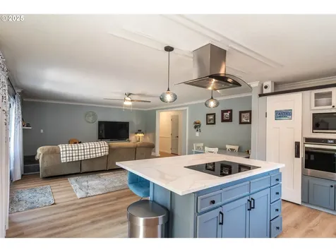 290 Singing Waters Road Winchester OR 97495