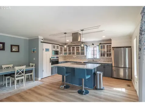 290 Singing Waters Road Winchester OR 97495