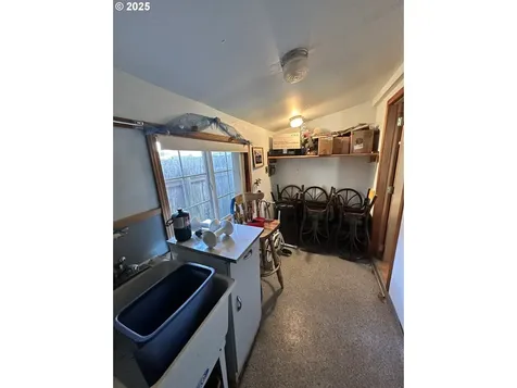 6835 SW Galley Avenue Lincoln City OR 97367