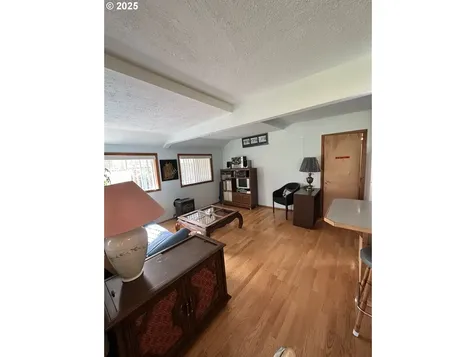 6835 SW Galley Avenue Lincoln City OR 97367