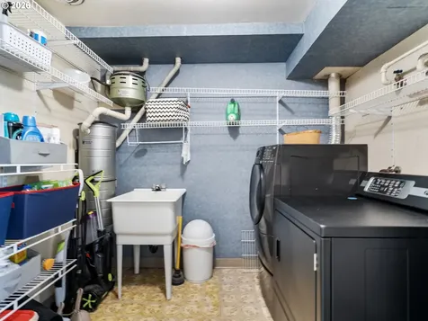 2319 Emerald Drive NW Salem OR 97304