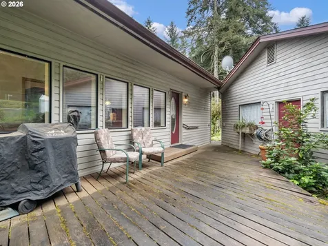 2319 Emerald Drive NW Salem OR 97304