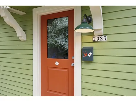 2023 NE Highland Street Portland OR 97211