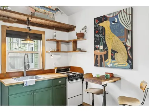 2023 NE Highland Street Portland OR 97211