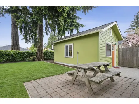 2023 NE Highland Street Portland OR 97211
