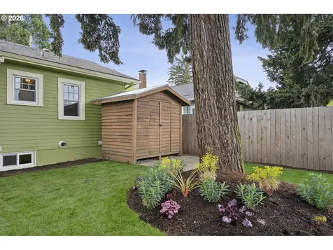 2023 NE Highland Street Portland OR 97211