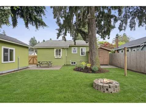 2023 NE Highland Street Portland OR 97211