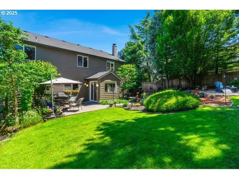 8473 SW 166th Terrace Beaverton OR 97007
