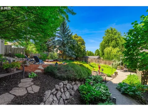 8473 SW 166th Terrace Beaverton OR 97007