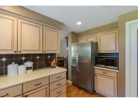 8473 SW 166th Terrace Beaverton OR 97007