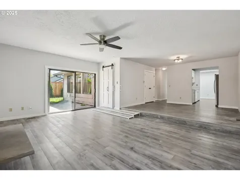 4324 NE 125th Place Portland OR 97230