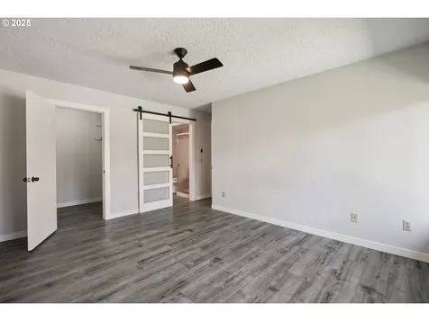 4324 NE 125th Place Portland OR 97230