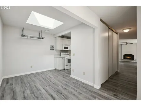 4324 NE 125th Place Portland OR 97230