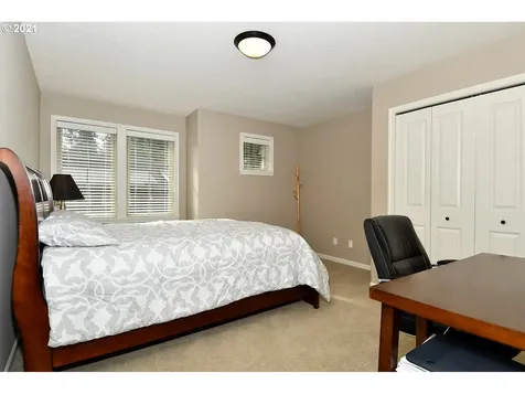 4583 Trillium Woods Lake Oswego OR 97035
