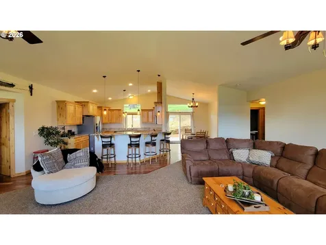 24674 Bolton Hill Road Veneta OR 97487