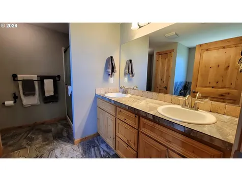 24674 Bolton Hill Road Veneta OR 97487