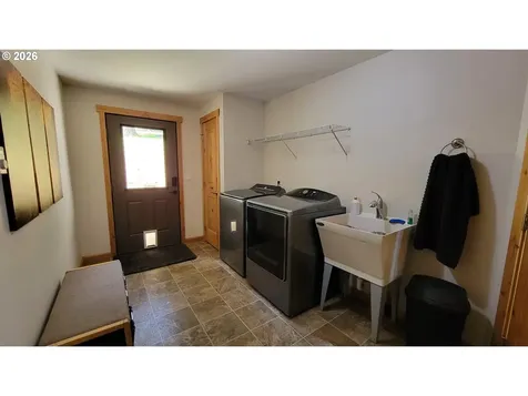 24674 Bolton Hill Road Veneta OR 97487
