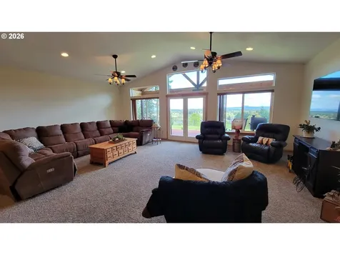 24674 Bolton Hill Road Veneta OR 97487