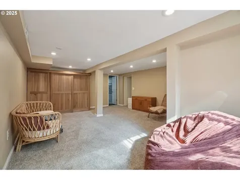 7533 NE Mason Street Portland OR 97218