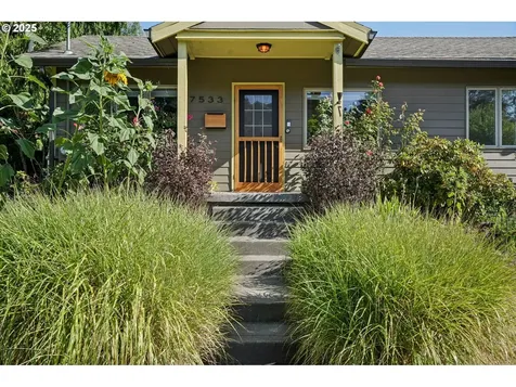 7533 NE Mason Street Portland OR 97218