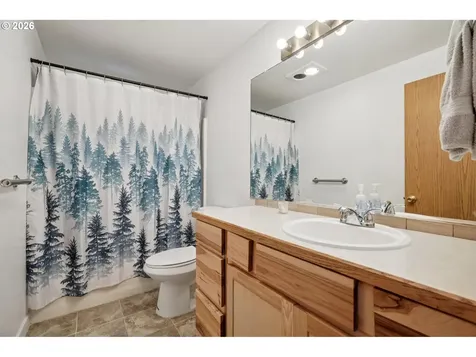 1900 NE 84th Way Vancouver WA 98665