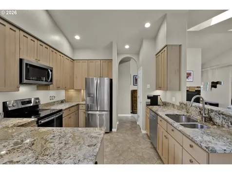 109 Ocean View Court Florence OR 97439