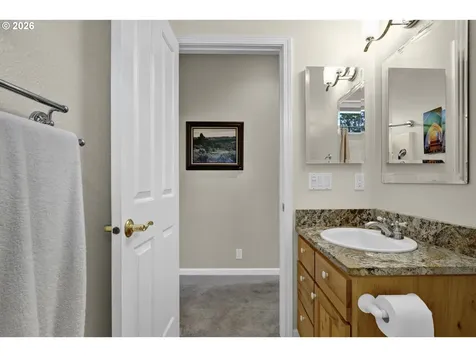 109 Ocean View Court Florence OR 97439