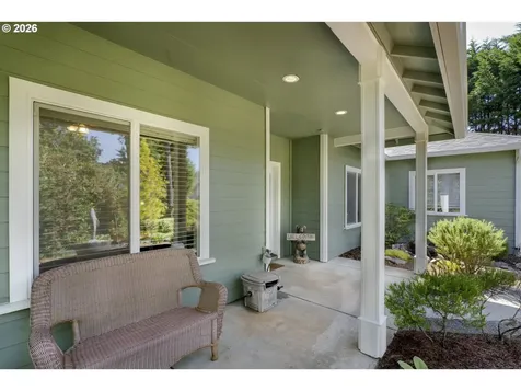 109 Ocean View Court Florence OR 97439